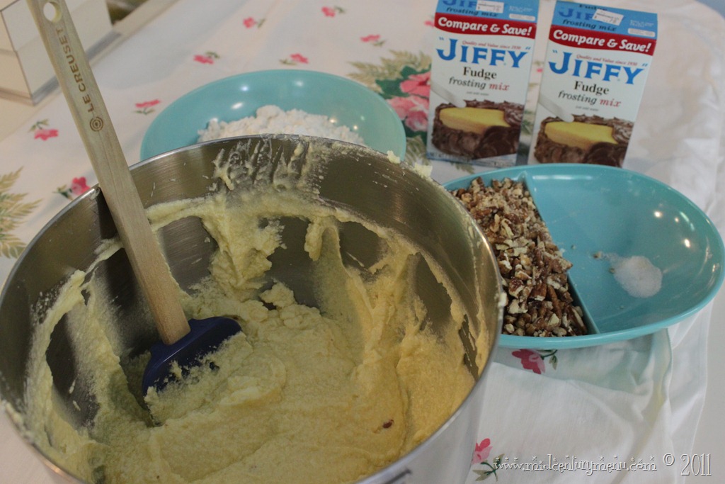 Tunnel Of Fudge Cake Using Frosting Mix Tunnel Of Fudge Cake Using Frosting Mix