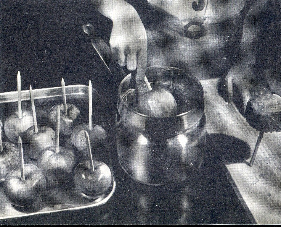 Taffy-Apples002.jpg