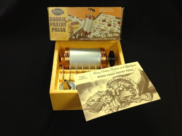 Mirro-Cookie-Press-II.jpg