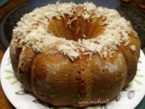 serving-coconutcake